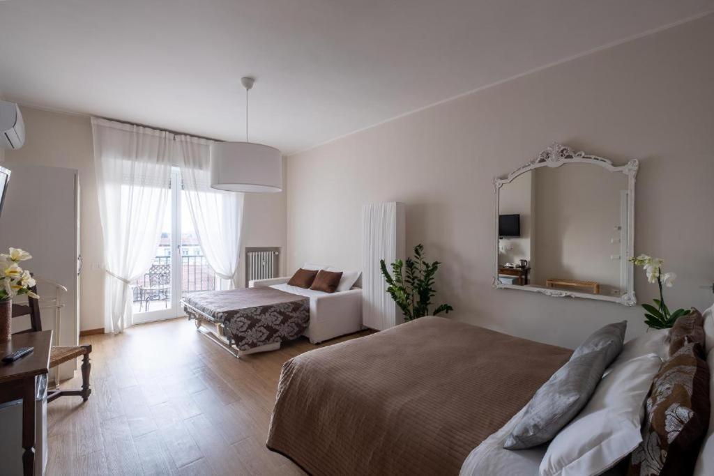 Cute And Cozy Apartment Train Station Μπέργκαμο Εξωτερικό φωτογραφία